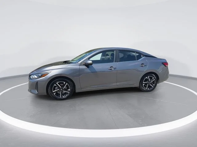 Used 2025 Gray Nissan SV image 4