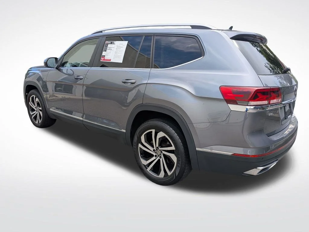 Used 2022  Volkswagen 2.0T SEL image 5