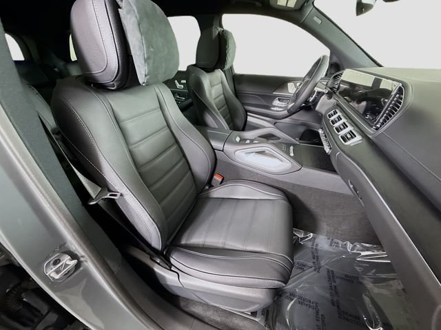 Used 2026  Mercedes-Benz GLS 450 image 31