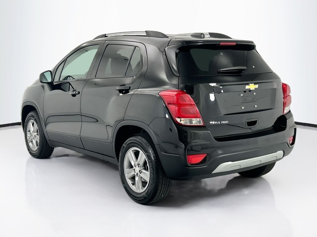 Used 2022 Black Metallic Chevrolet LT image 7