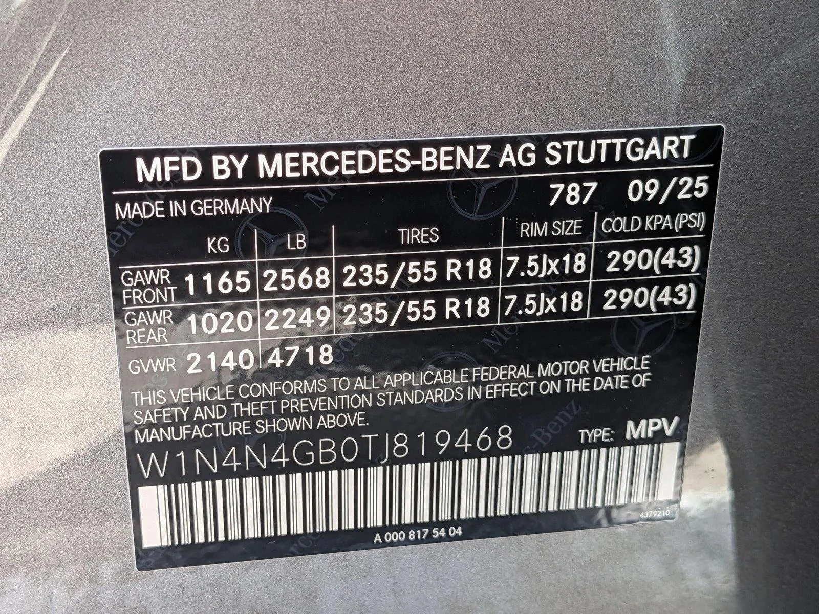 Used 2026 Mountain Grey Metallic Mercedes-Benz GLA 250 image 17