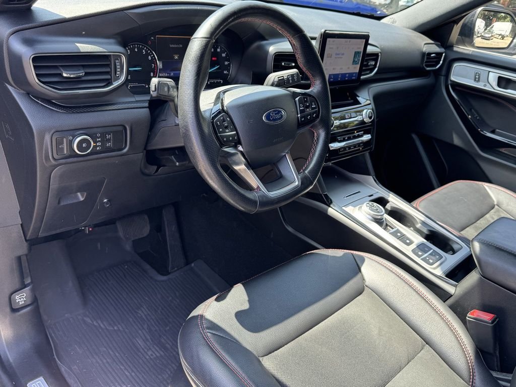 Used 2023 Gray Metallic Ford ST-Line image 16
