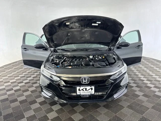 Used 2019  Honda Sport image 13