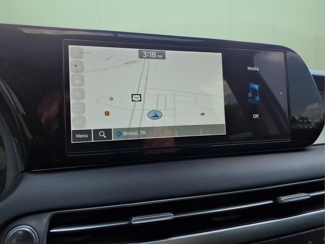 Used 2024 Gray Hyundai SEL image 26