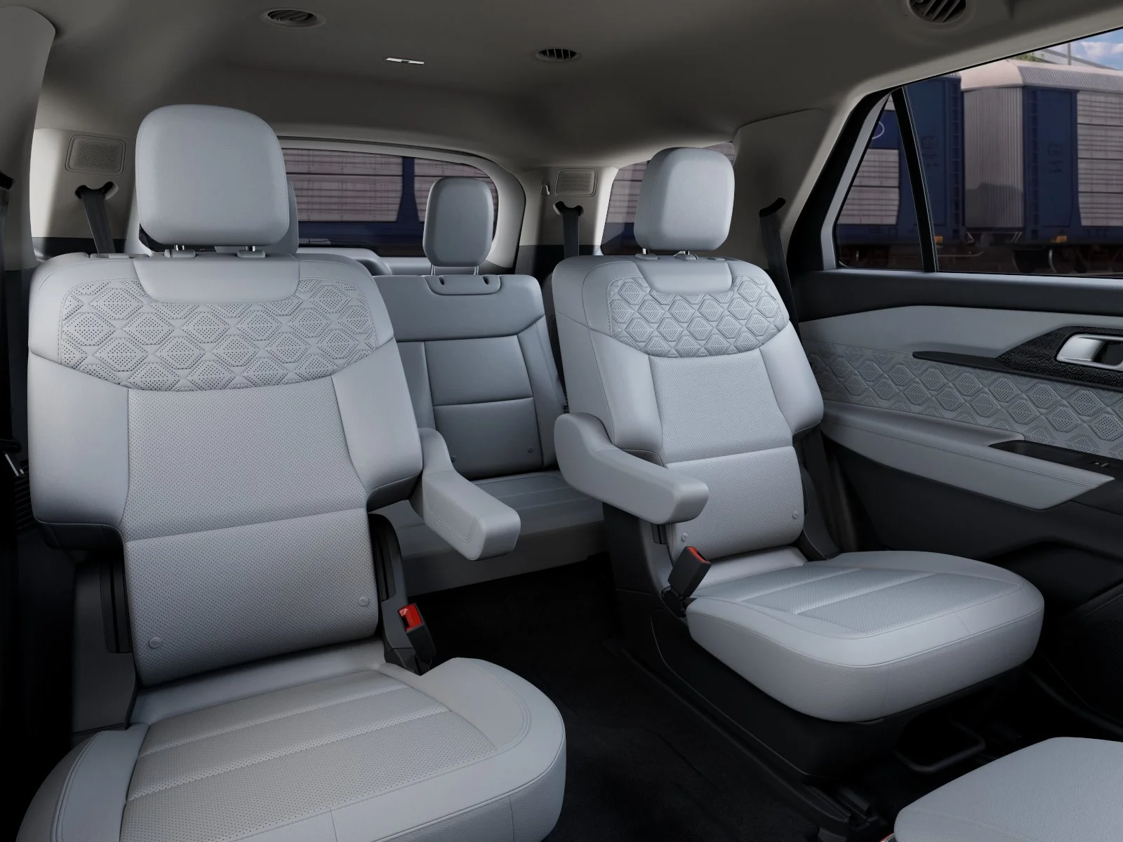 New 2027 Star White Metallic Tri-Coat Ford Platinum™ image 11