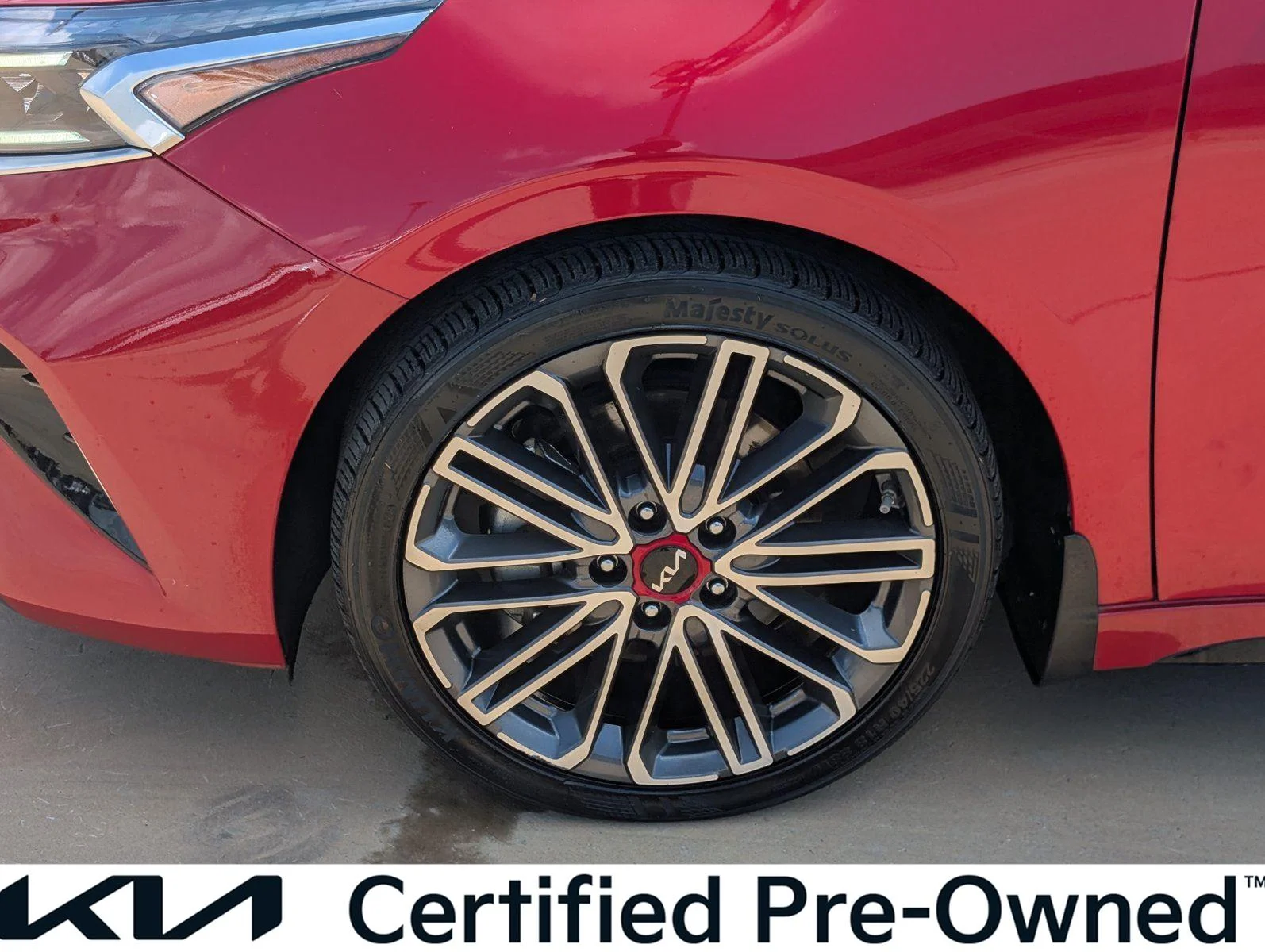 Used 2022 Currant Red Kia GT image 12