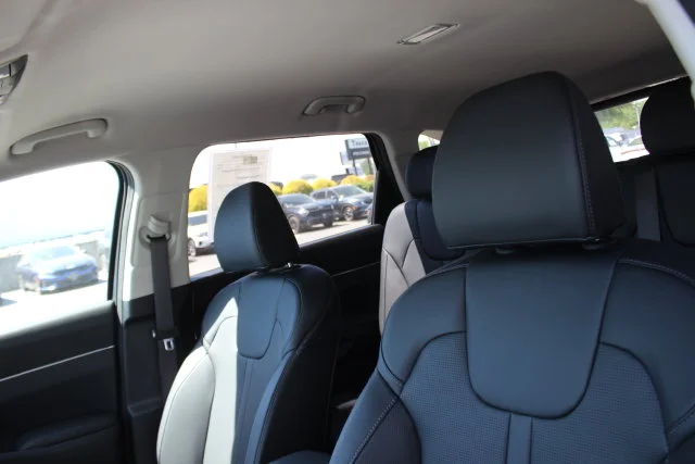 Used 2026 Black Kia EX image 22