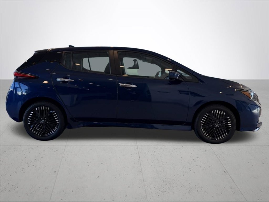 Used 2025 Deep Blue Pearl Nissan SV Plus image 6