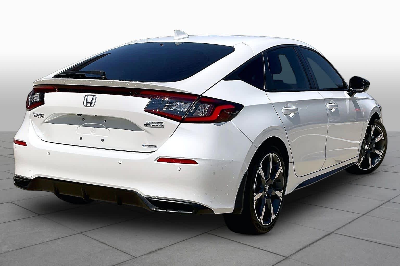 Used 2025 Platinum White Pearl Honda Sport Touring image 13