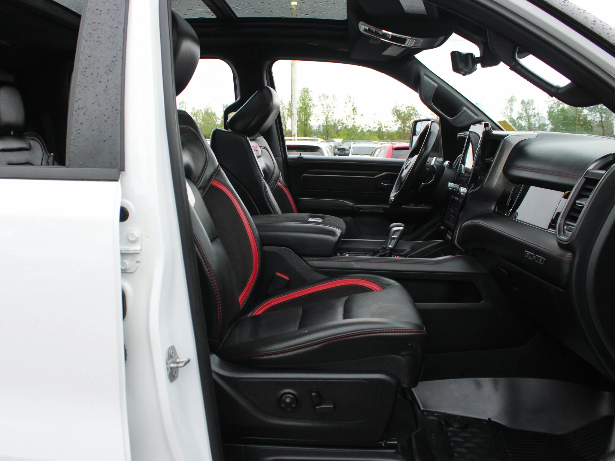 Certified Used 2025 White RAM RHO | Twin-Turbo 540 2.5 LIFT ON 37 TIRES  | Head-Up Display | Bedliner image 26