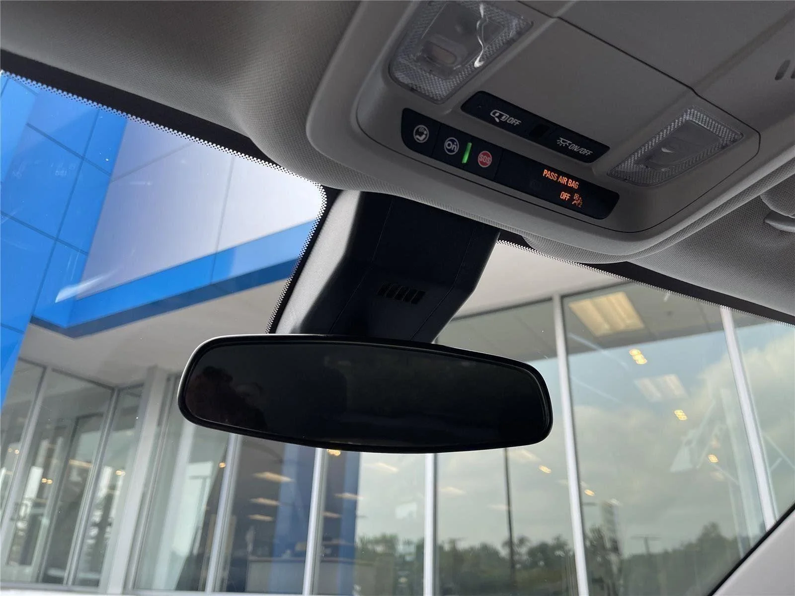 Used 2023 Summit White Chevrolet LT image 23
