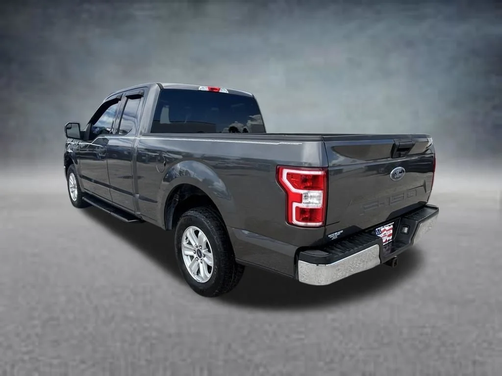 Used 2018 Magnetic Ford XLT image 7