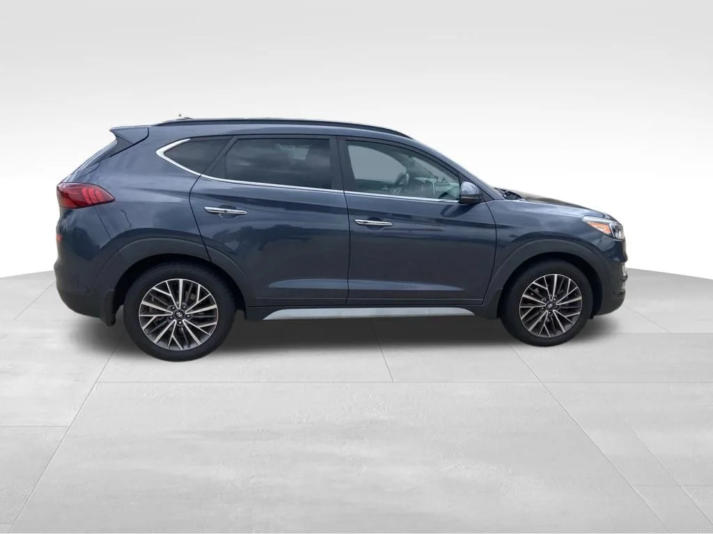 Used 2019 Blue Hyundai Ultimate image 13
