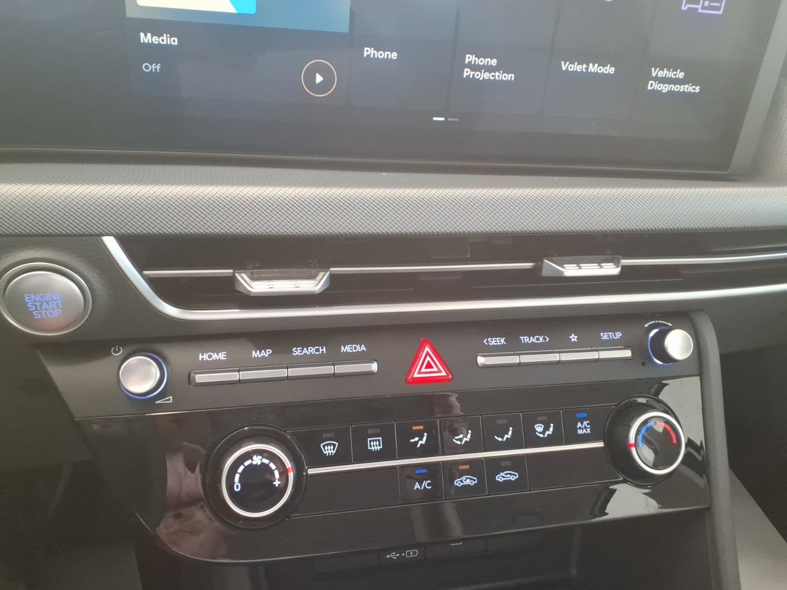 2025 Hyundai Sonata SE - Photo 23