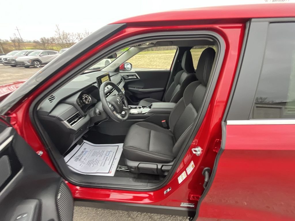 New 2026 Red Mitsubishi ES 1.5T 2WD image 11
