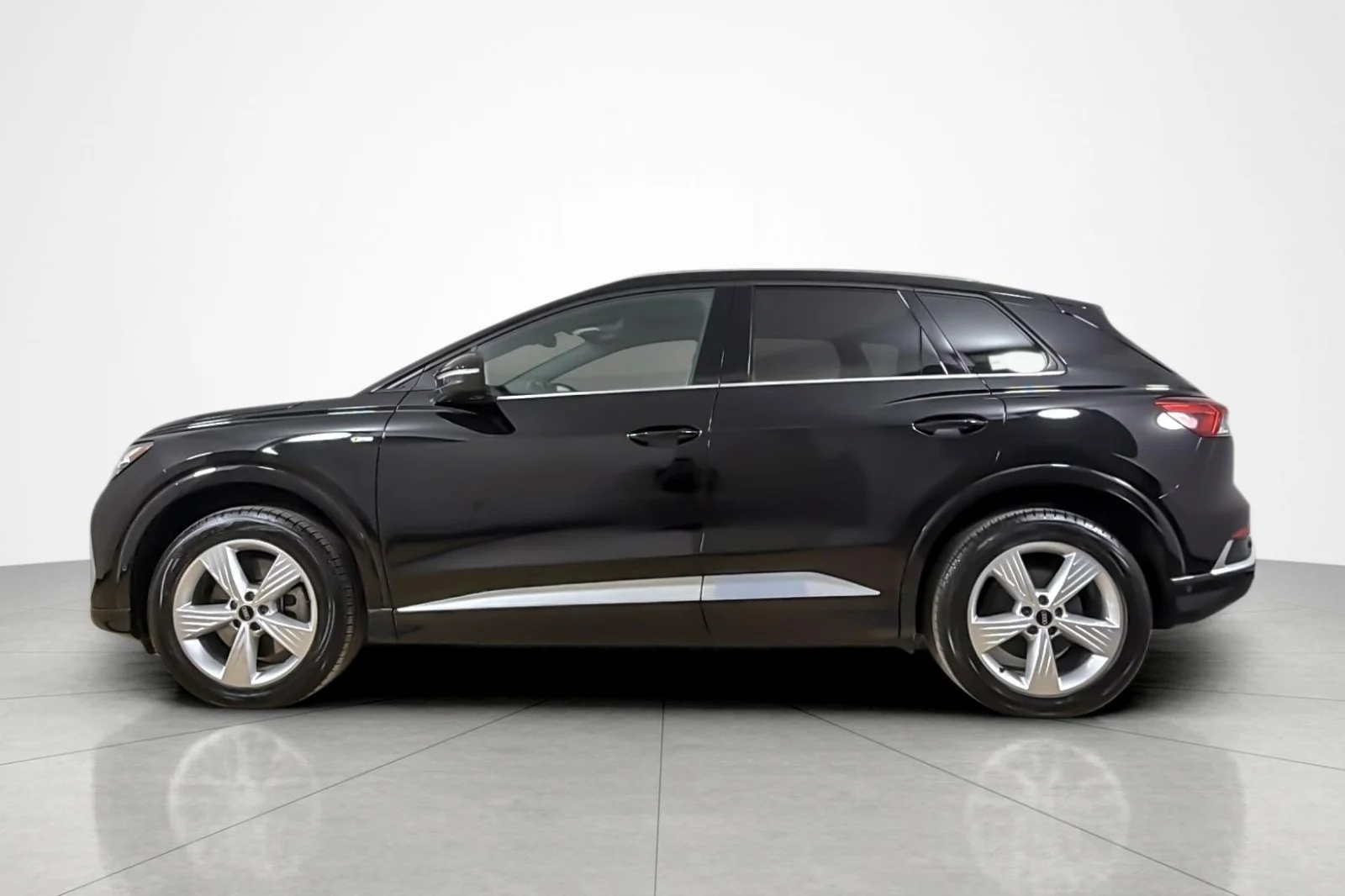 Certified 2023 Audi Q4 e-tron Premium Plus with VIN WA1L2BFZ3PP019758 for sale in Beverly Hills, CA