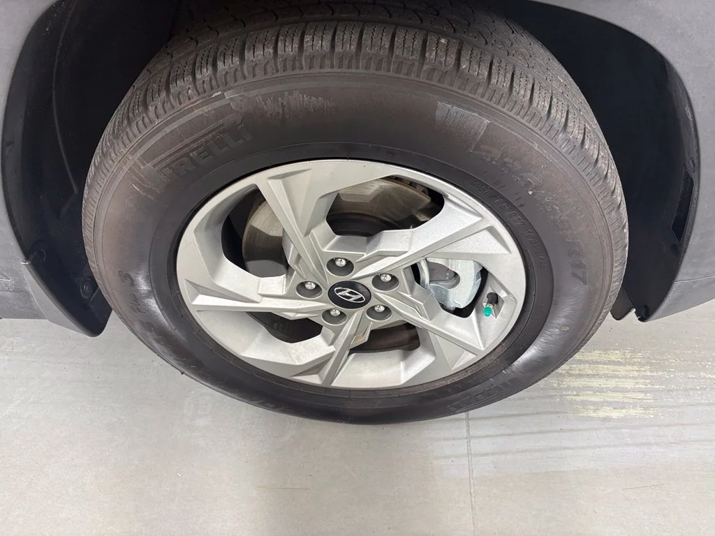 Used 2022 Gray Hyundai SEL image 11