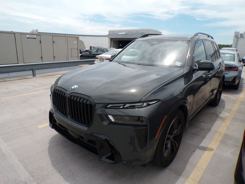 Used 2025 Gray BMW xDrive40i image 1
