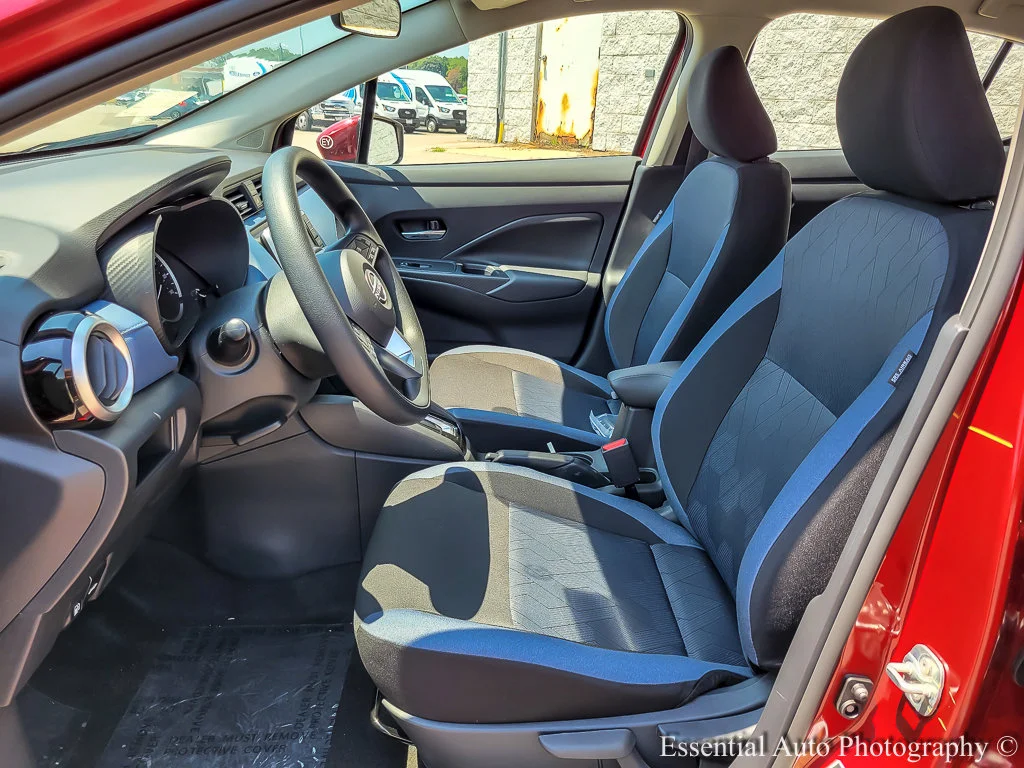 2025 Nissan Versa Sedan SV - Photo 8