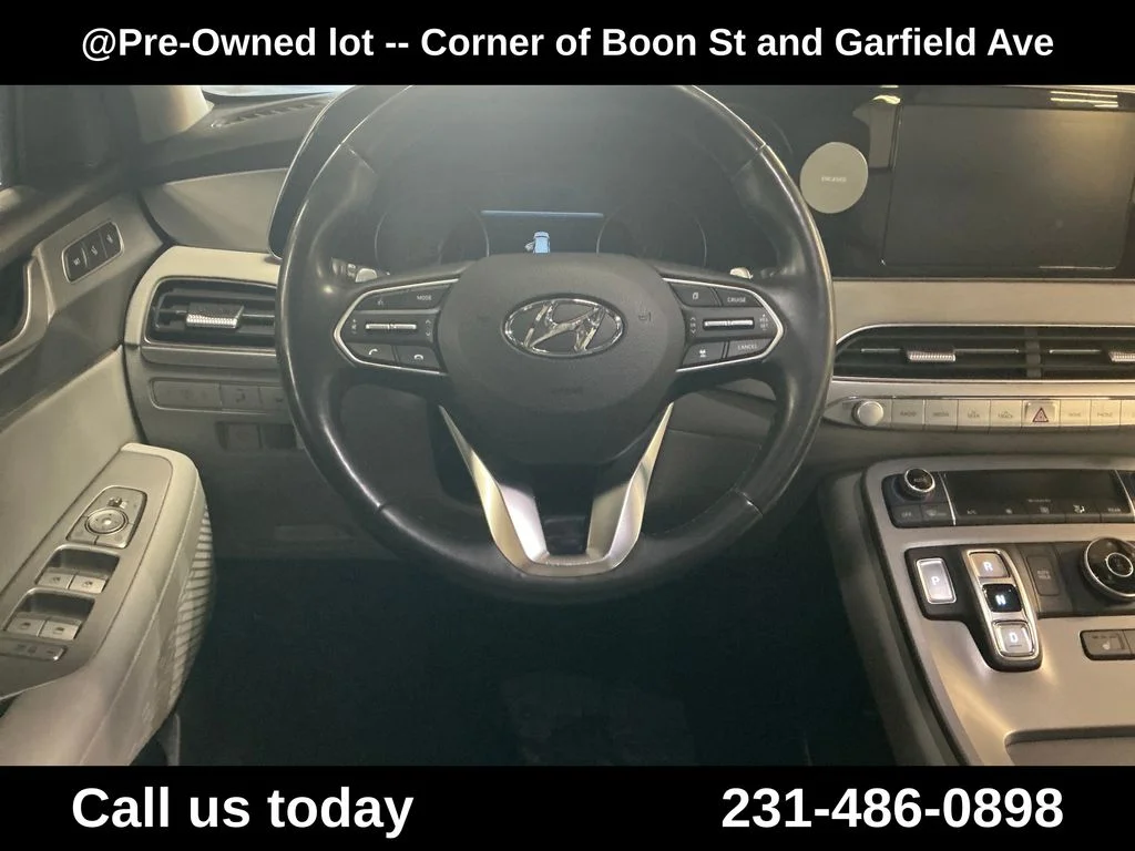 Used 2020 Black Hyundai SEL image 17