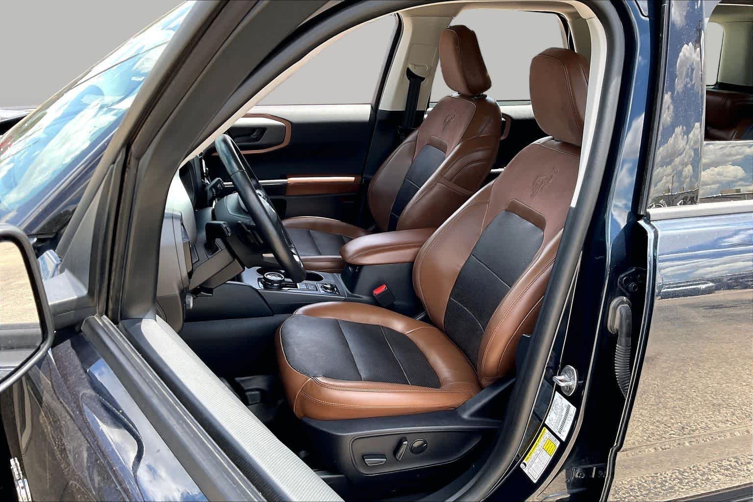 Used 2022 Alto Blue Metallic Tinted Clearcoat Ford Badlands image 8