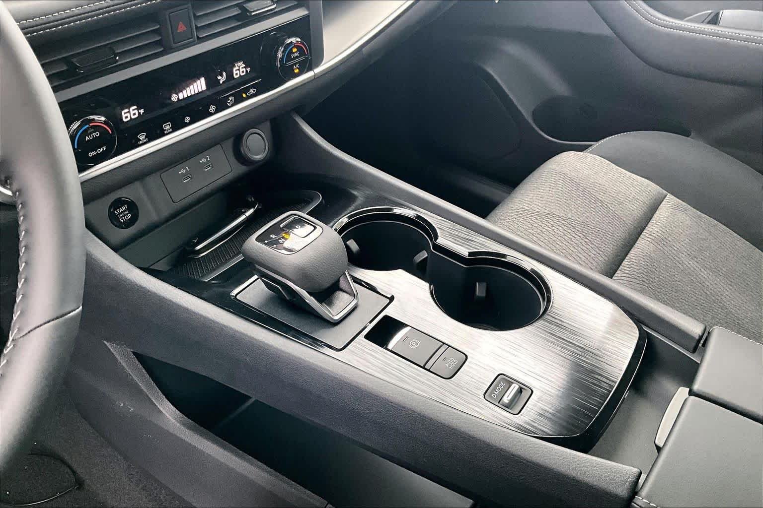 New 2026 Everest White Pearl TriCoat Nissan SV image 11