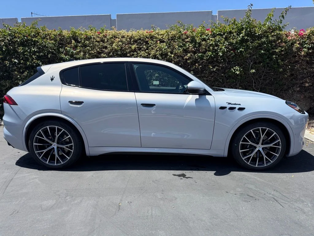 New 2026 Bianco Astro Maserati Modena image 2