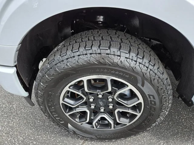 Used 2022 White Ford XLT image 29