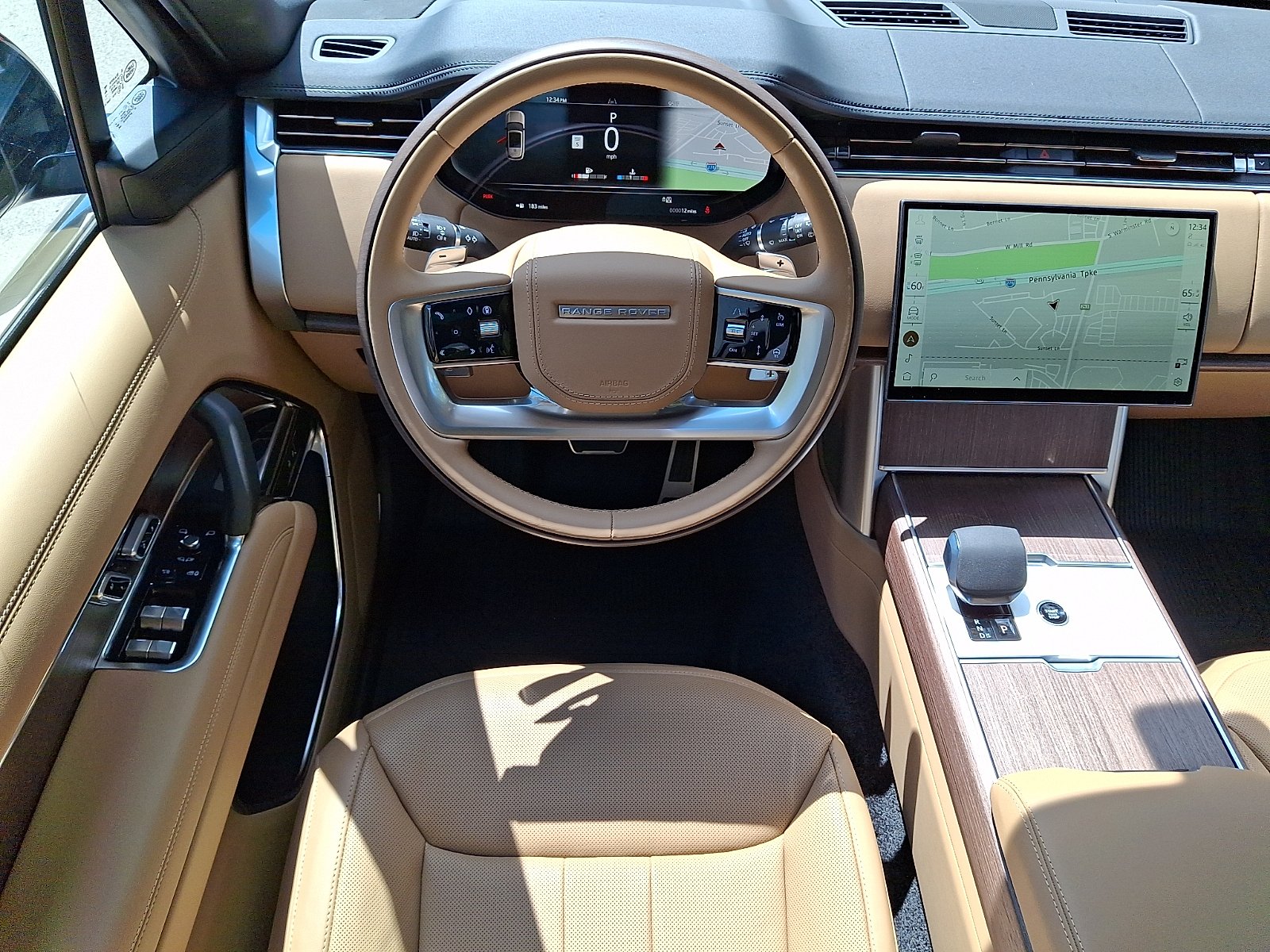 New 2026 Batumi Gold Land Rover P400 SE 7 Seat image 4