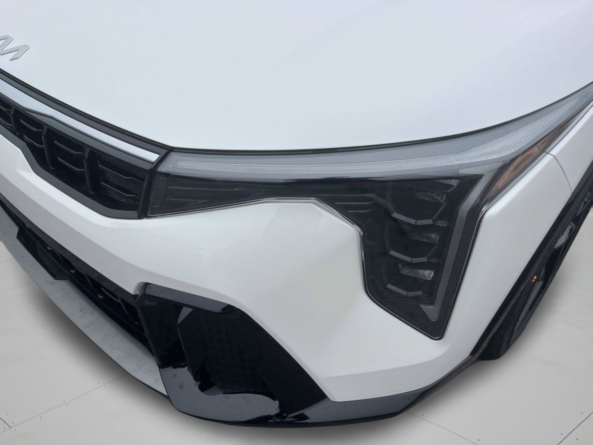 New 2026 Snow White Pearl Kia GT-Line image 9