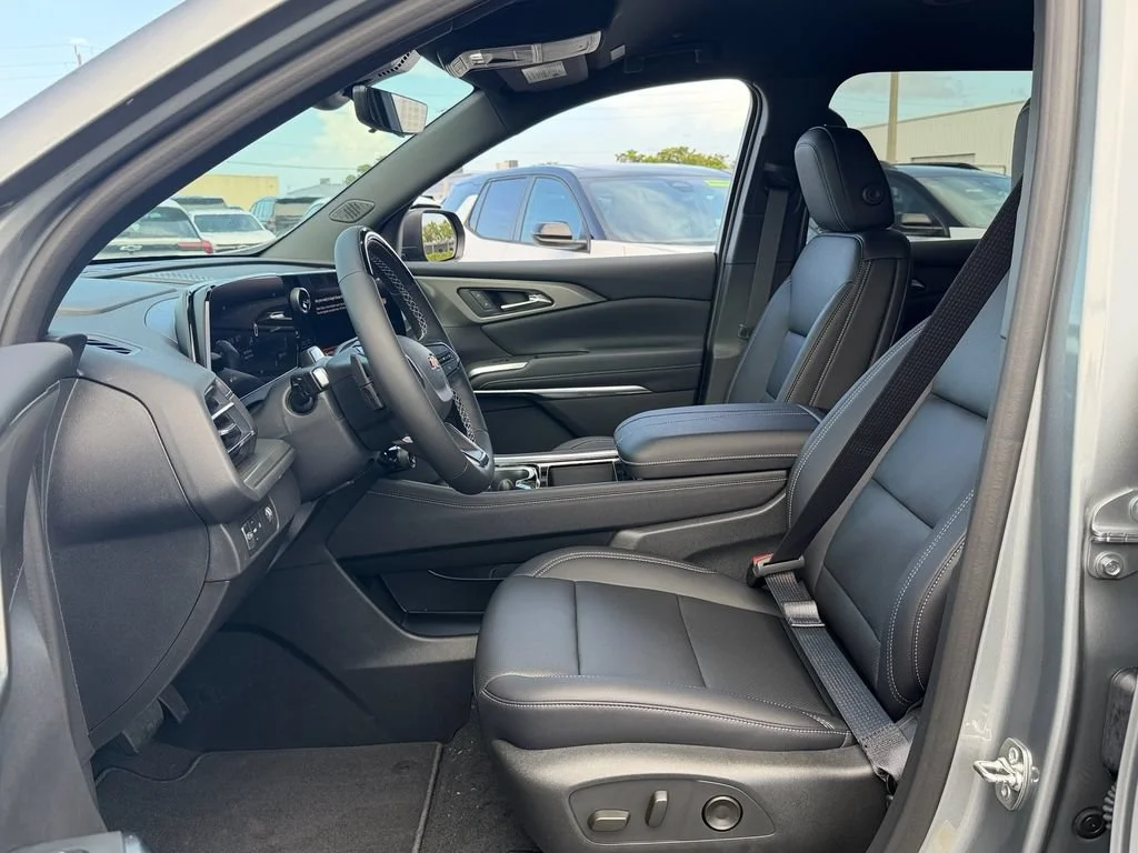 New 2026 Sterling Gray Metallic Chevrolet LT image 5