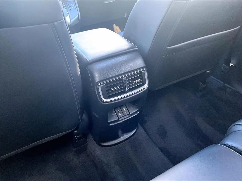 Certified Used 2022 White Honda Touring image 13