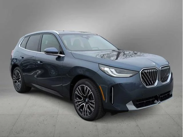 New 2026 Arctic Race Blue metallic BMW 30 xDrive image 2