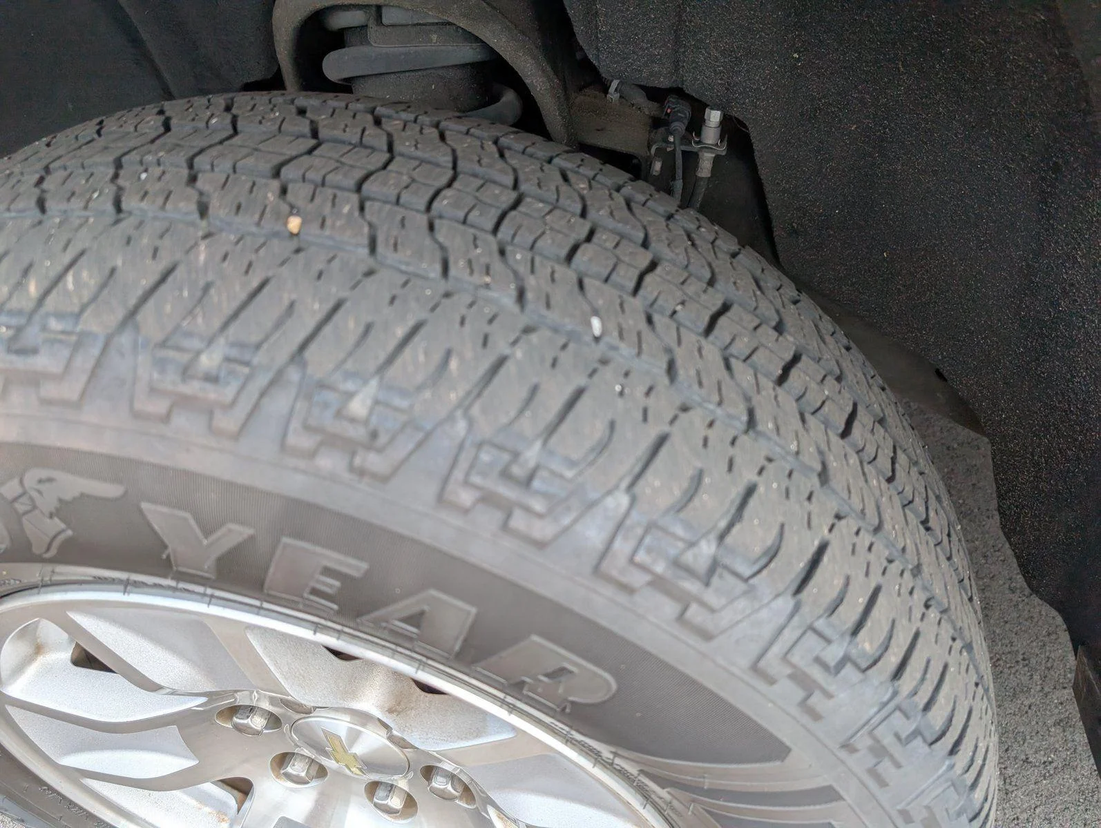 Used 2016 TUNGSTEN METALLIC Chevrolet LT image 10
