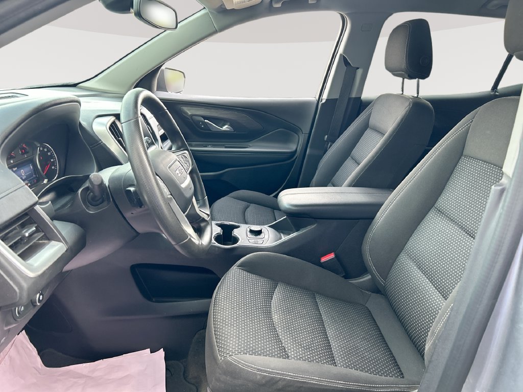 Used 2024 Gray GMC SLE image 23