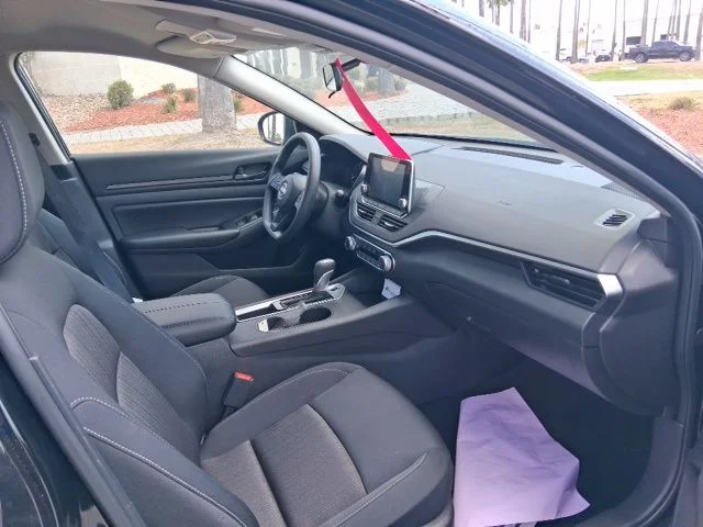 2025 Nissan Altima S - Photo 10