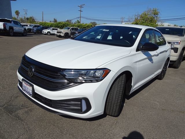 White 2024 Volkswagen Jetta Sedan Front-Wheel Drive 