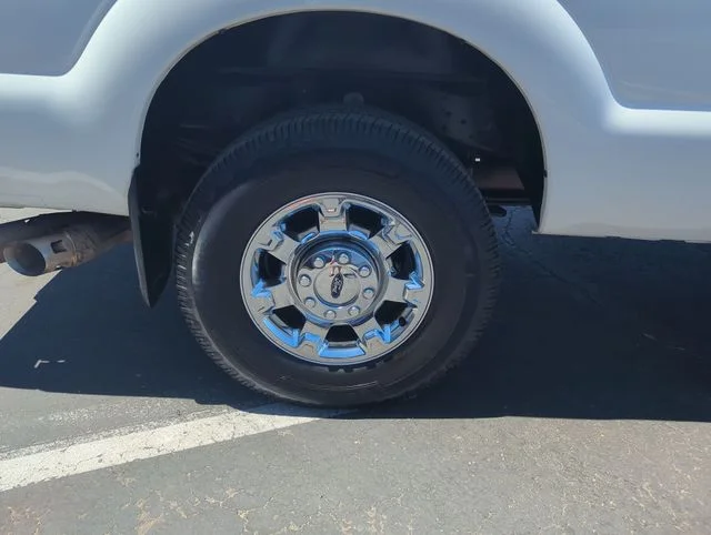 Used 2016 White Ford XLT image 23