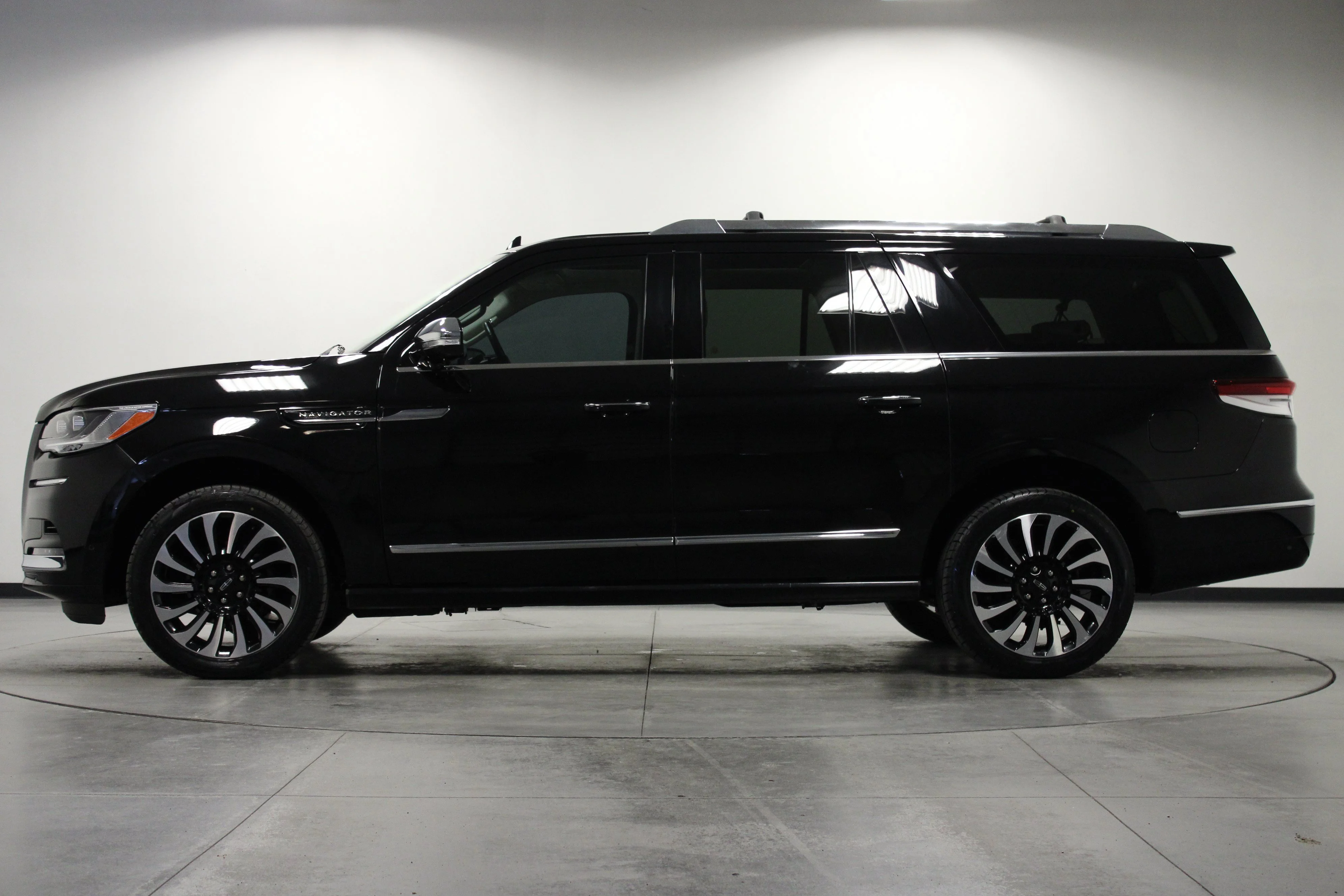 Used 2023 Black Metallic Lincoln Black Label image 7