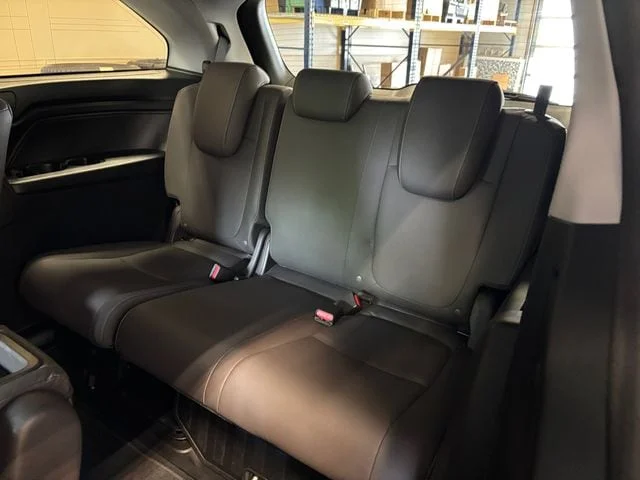 Used 2024 Lunar Silver Metallic Honda EX-L image 24