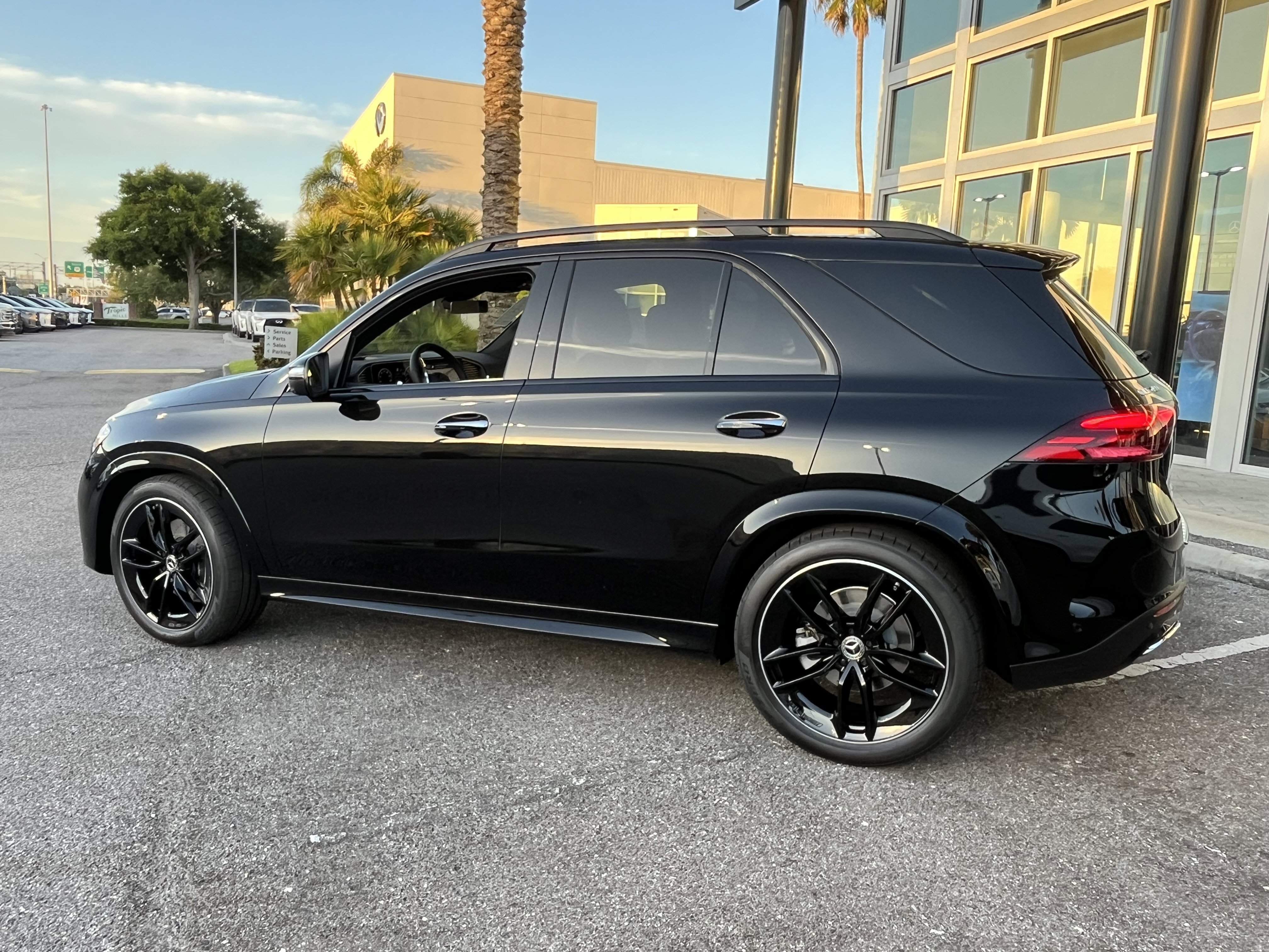 New 2026 OBSIDIAN BLACK Mercedes-Benz GLE 450 image 4