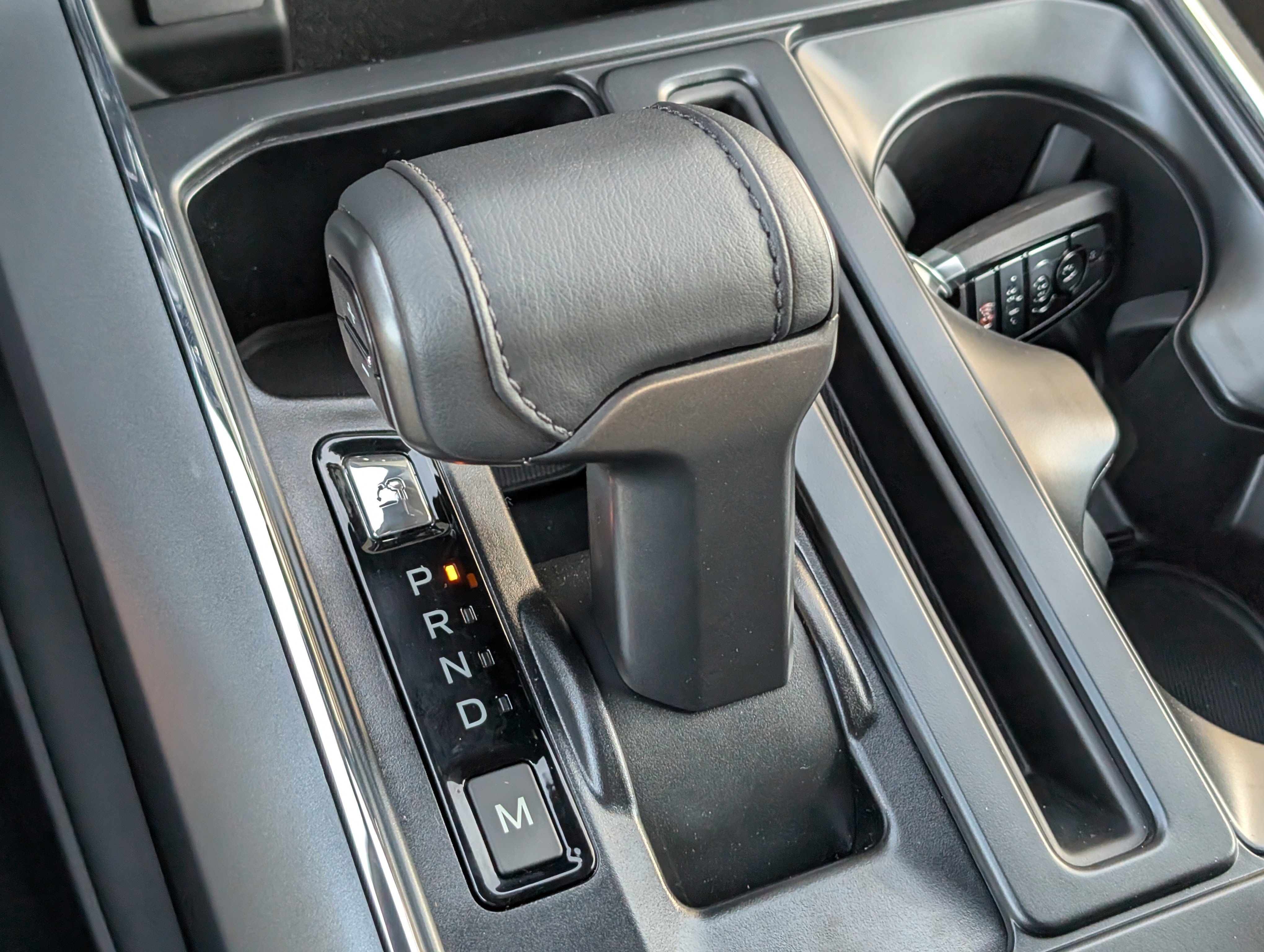 New 2026 OXFORD WHITE FORD XLT image 31