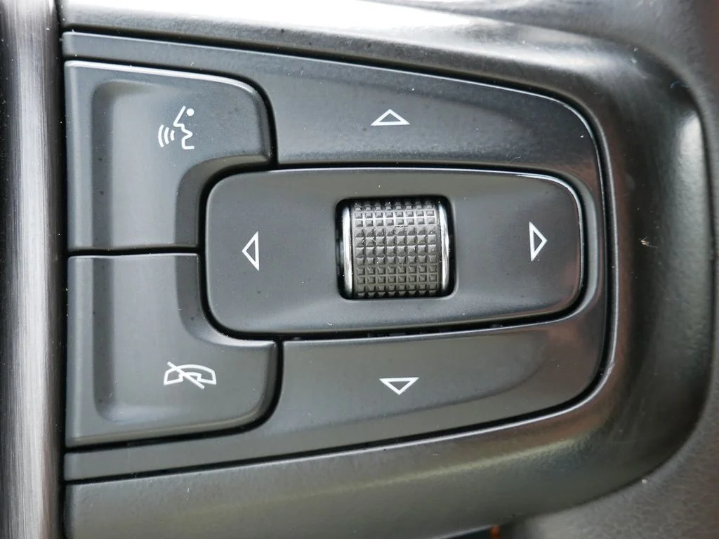 Certified Used 2020 White GMC AT4 image 21