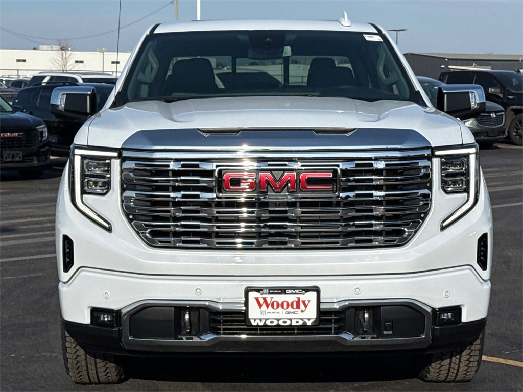 2026 GMC SIERRA - Image 2