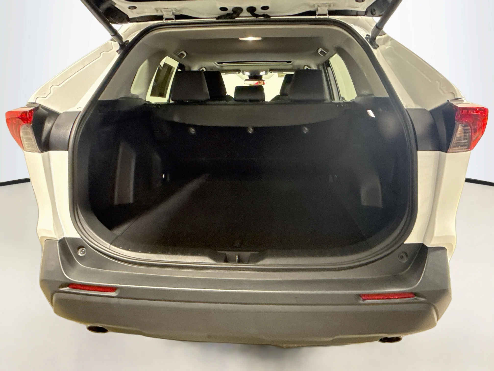 Certified Used 2024 Ice Cap Toyota XLE image 25