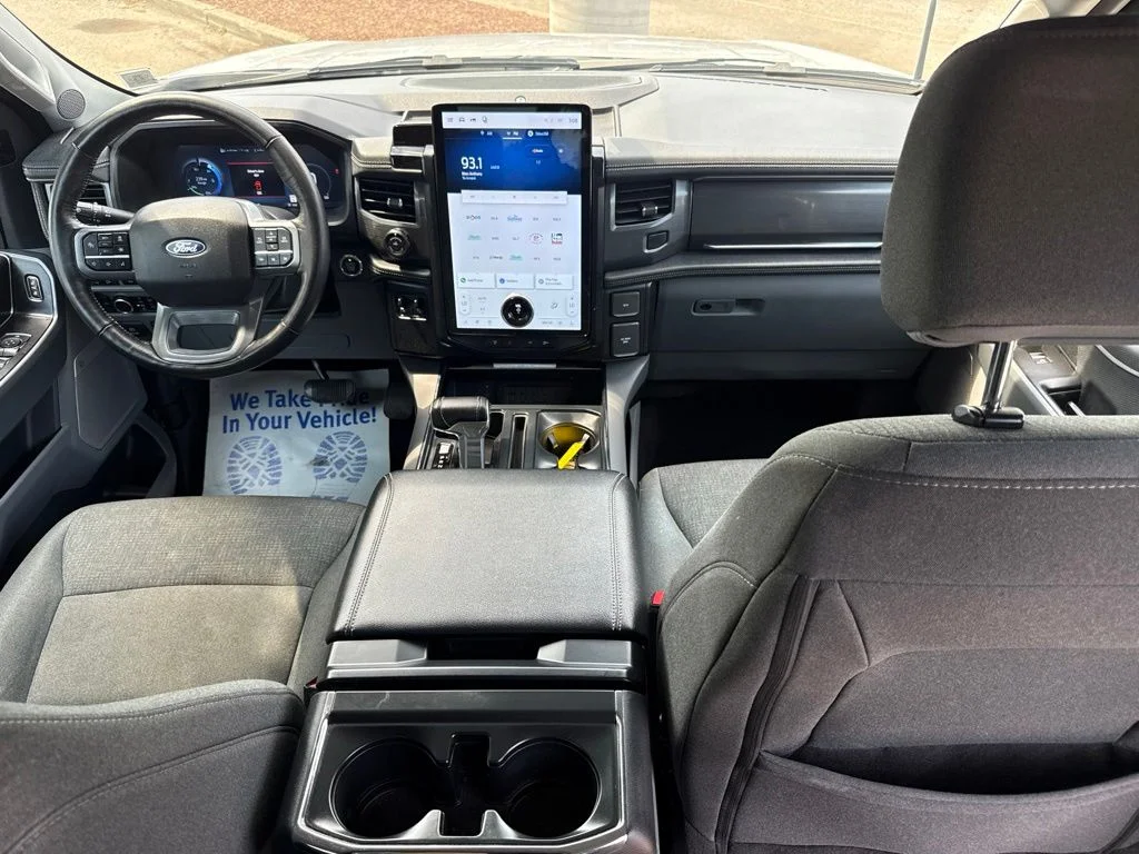 Used 2024 White Ford Flash image 29