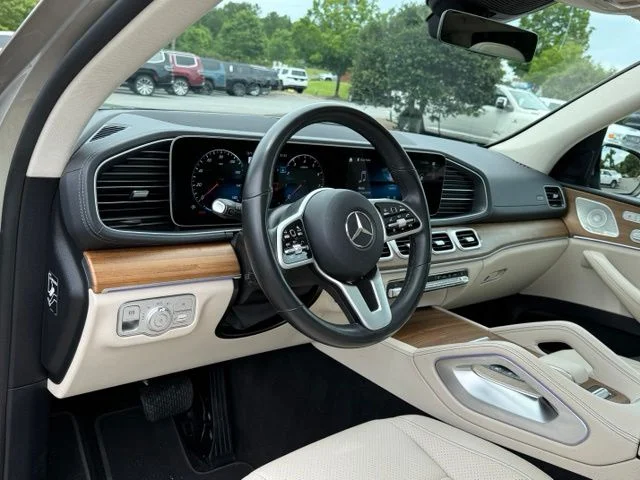 Used 2021  Mercedes-Benz GLS 450 image 16