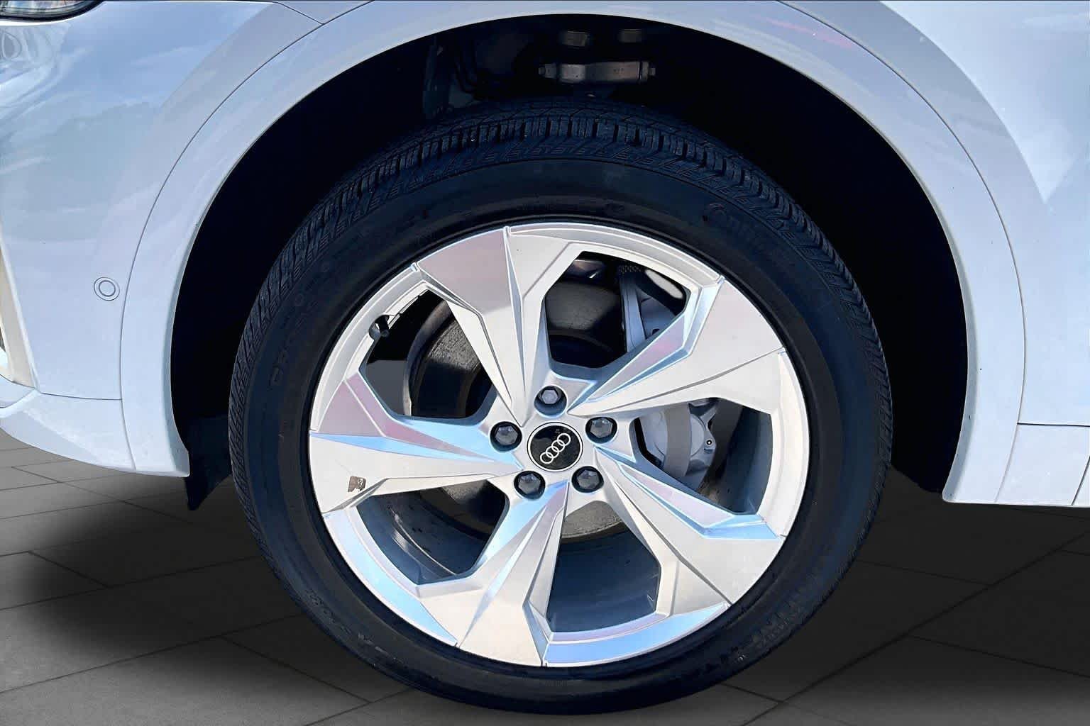 Used 2022  Audi S line Prestige image 11