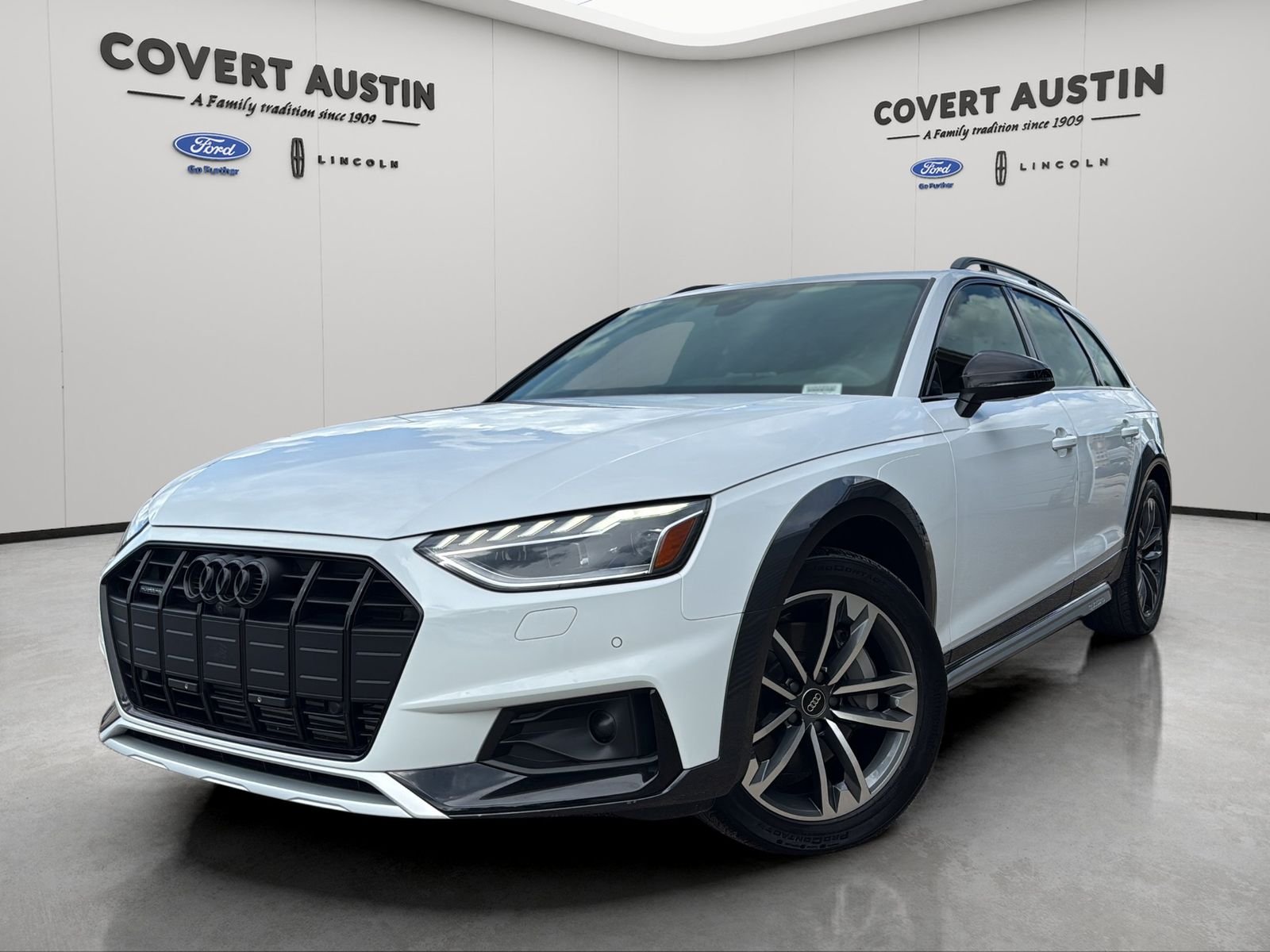 Used 2023 Black Audi 45 Premium Plus image 2