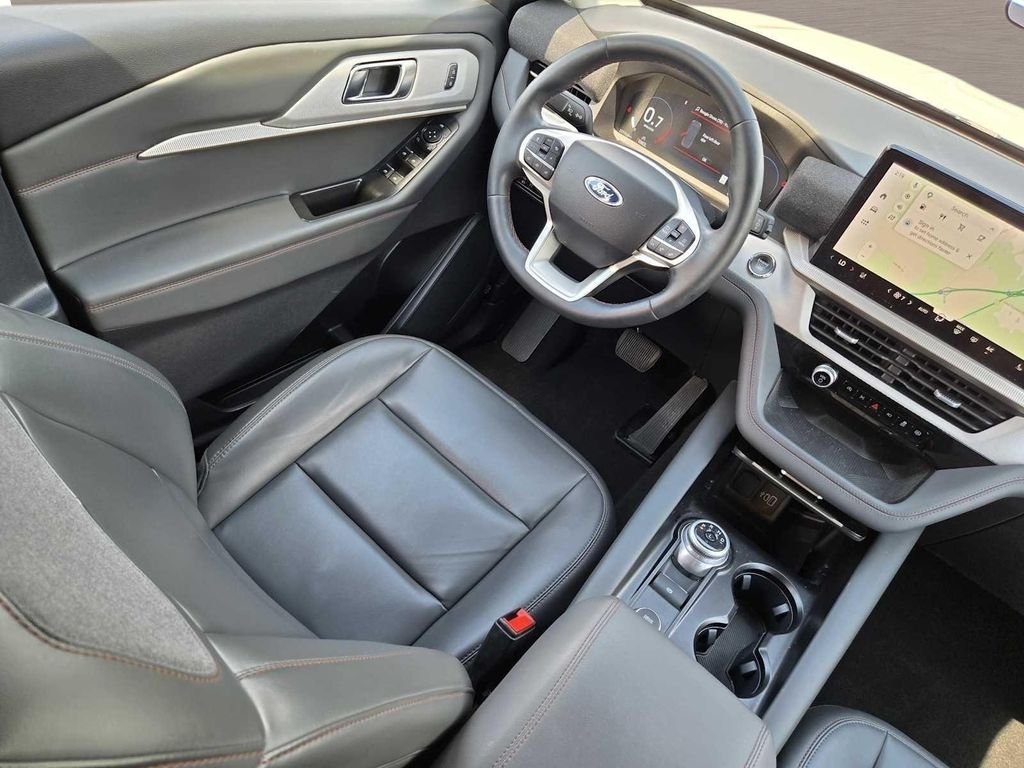 Used 2025 White Ford Active image 17